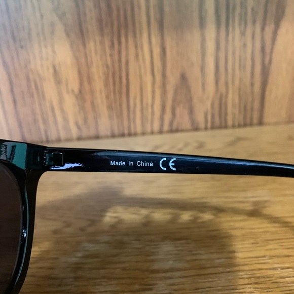 Black Cat Eye Sunglasses - Picture 9 of 10